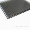 Feuille de polycarbonate solide pour matériau de construction de toiture